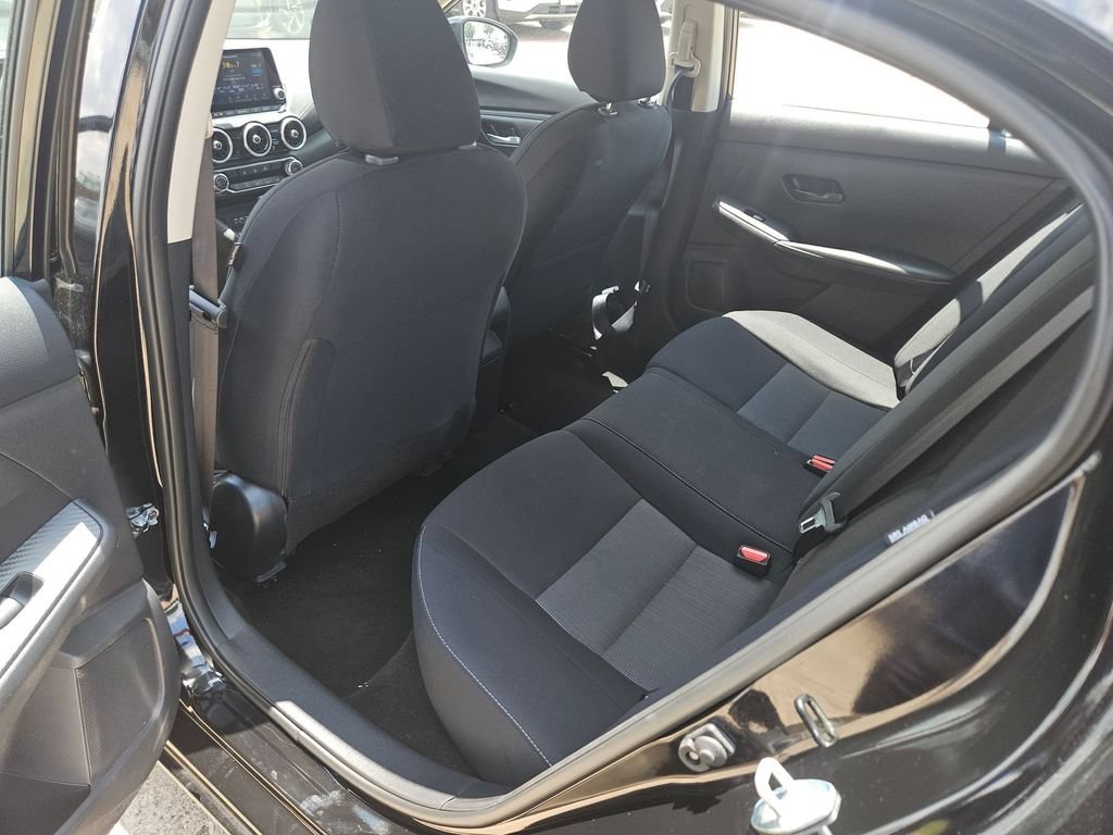 Used 2025 Nissan Sentra SV FWD image 28