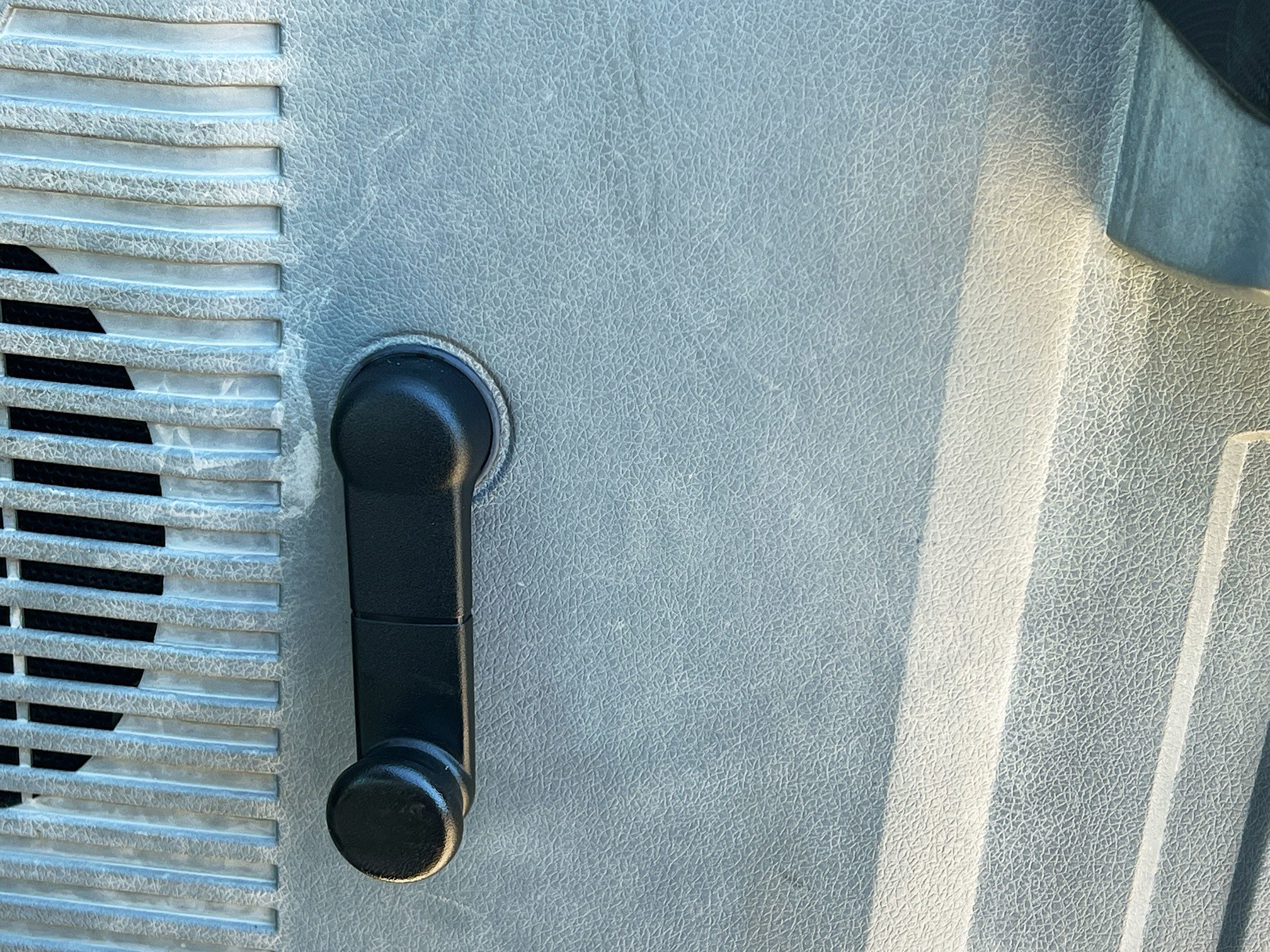 Used 2016 Ford F450 XL w/ Snow Plow Prep Package image 31