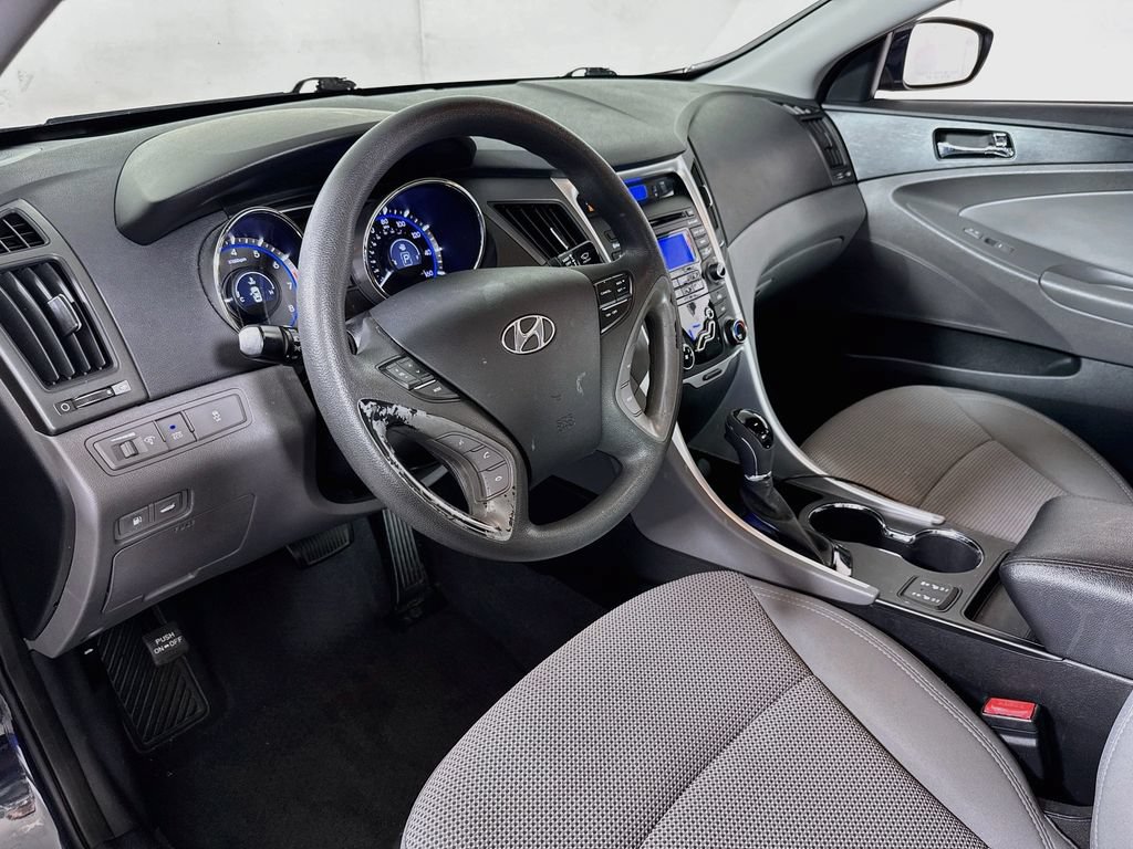 Used 2013 Hyundai Sonata GLS w/ Popular Equipment Pkg FWD image 9