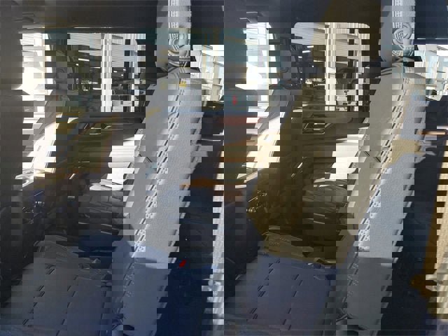 New 2025 GMC Yukon XL Denali image 11