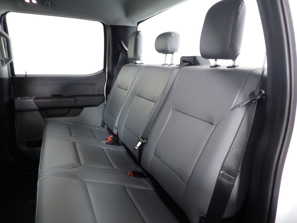 Used 2025 Ford F350 XL w/ Snow Plow Prep Package image 40
