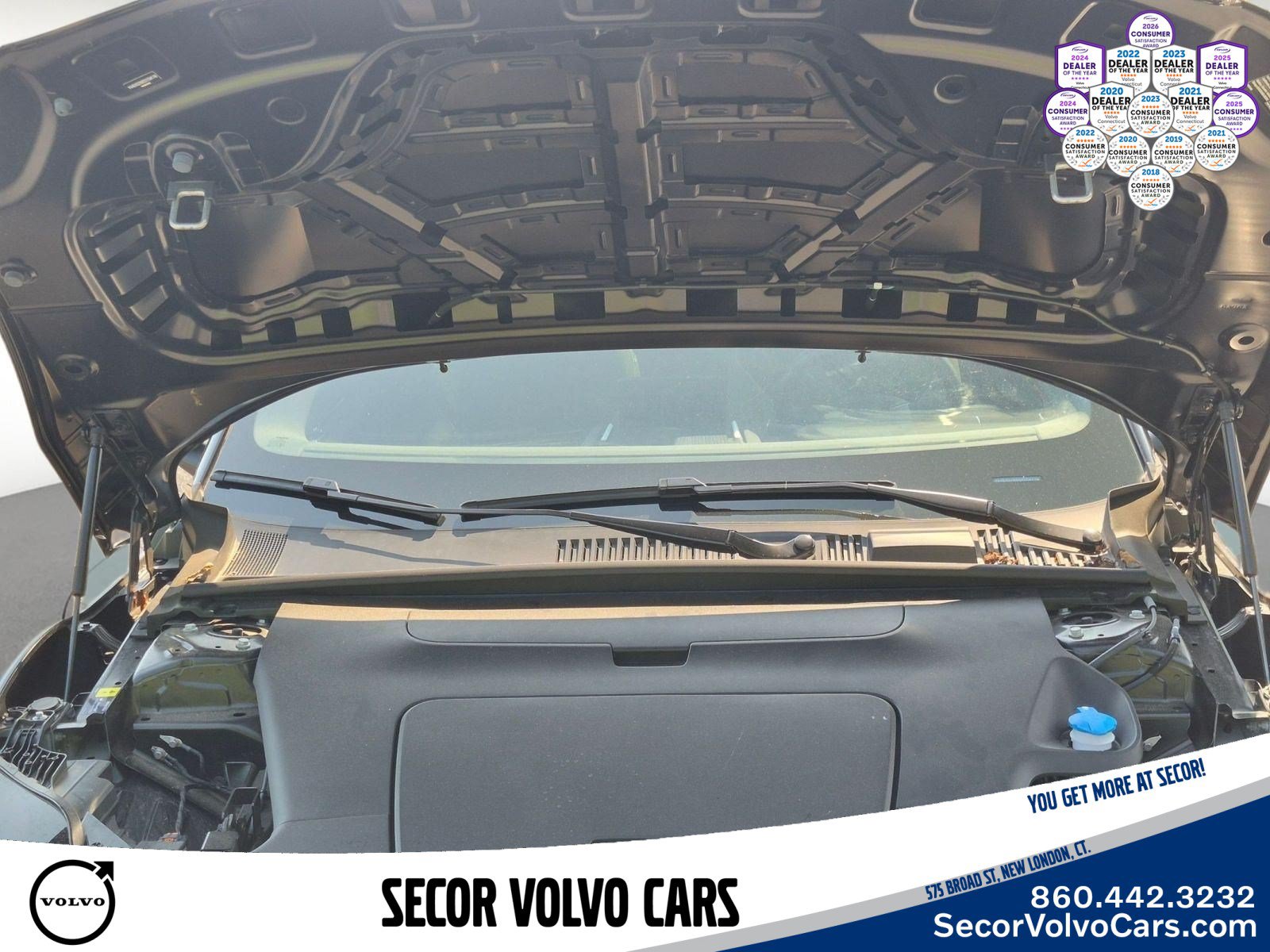 Used 2025 Volvo EX30 Plus w/ Protection Package Premier AWD/4WD image 26