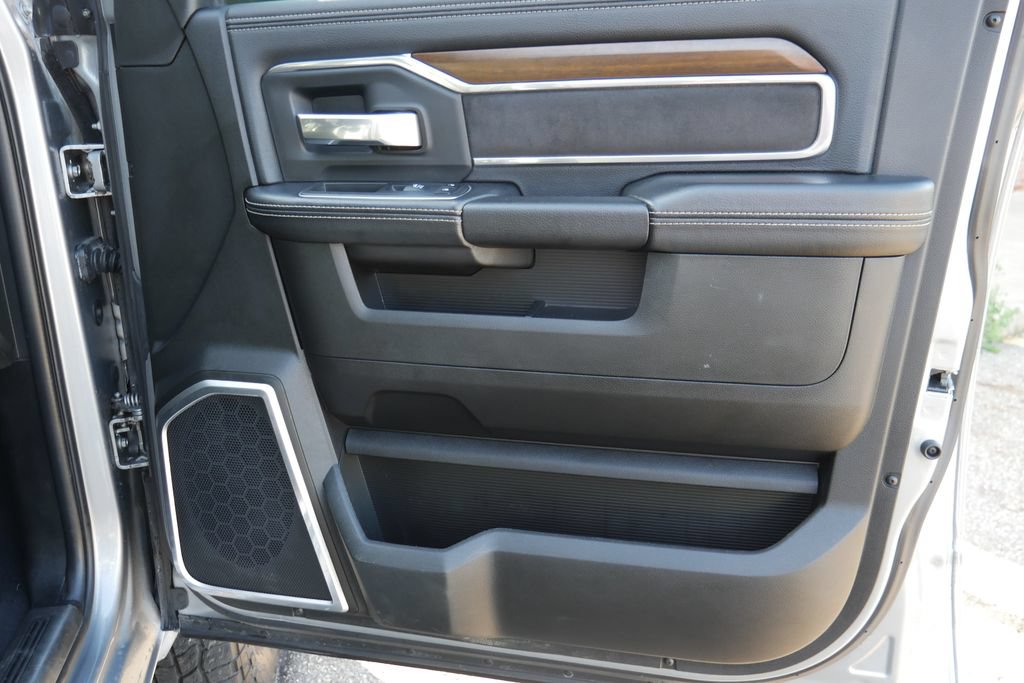 Used 2022 RAM 2500 Laramie AWD/4WD image 10