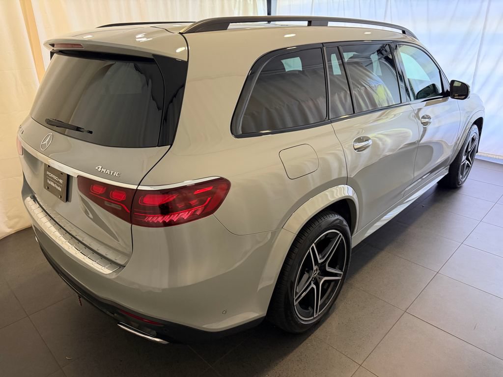 Used 2025 Mercedes-Benz GLS 450 4MATIC image 9