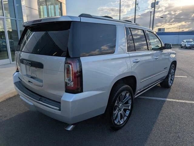 Used 2015 GMC Yukon Denali w/ Premium Package AWD/4WD image 4