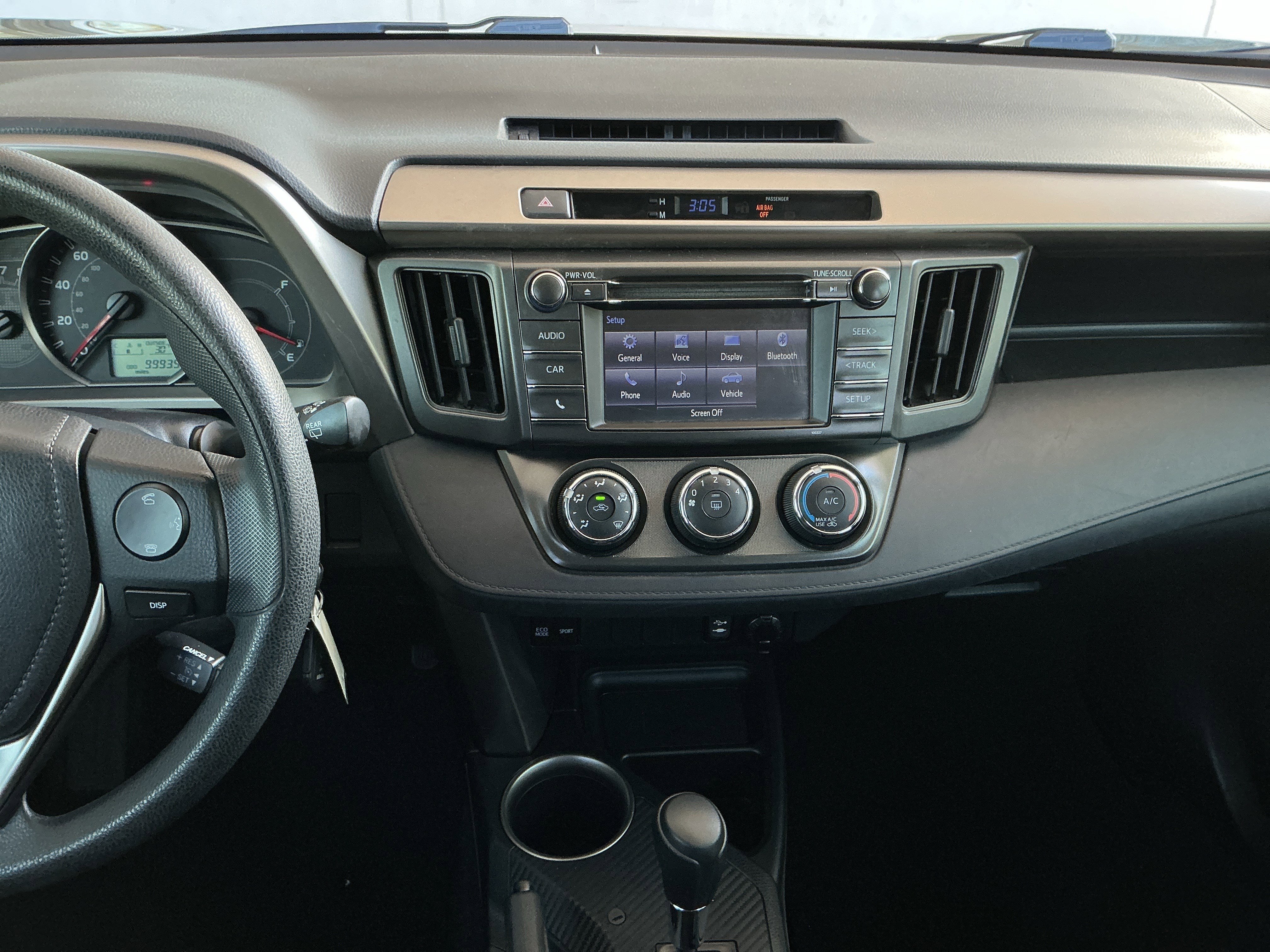 Used 2014 Toyota RAV4 LE image 9