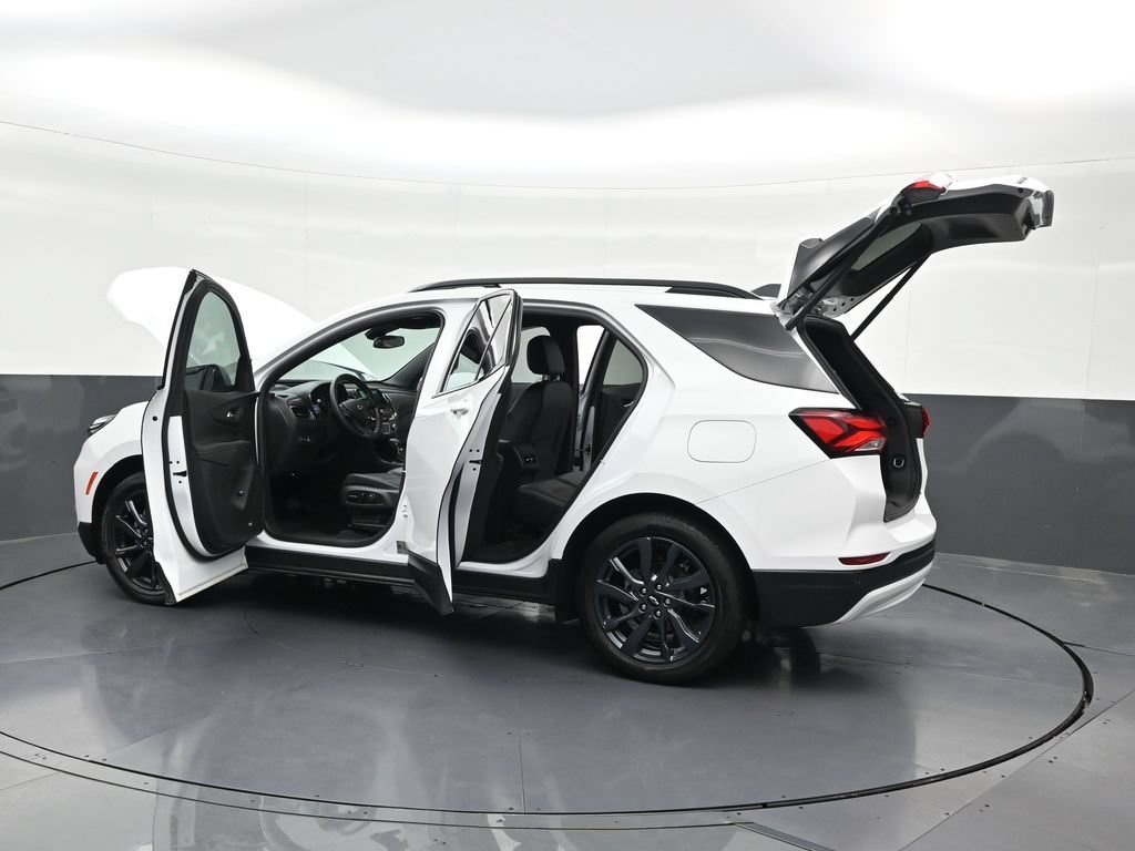 Used 2024 Chevrolet Equinox RS w/ RS Leather Package FWD image 39
