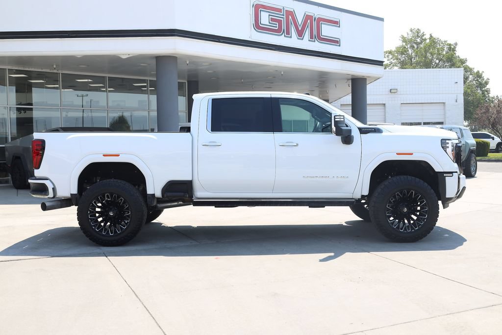 Used 2026 GMC Sierra 3500 Denali Ultimate AWD/4WD image 7