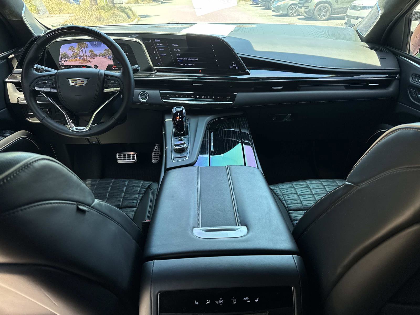 Used 2023 Cadillac Escalade ESV V AWD/4WD image 17