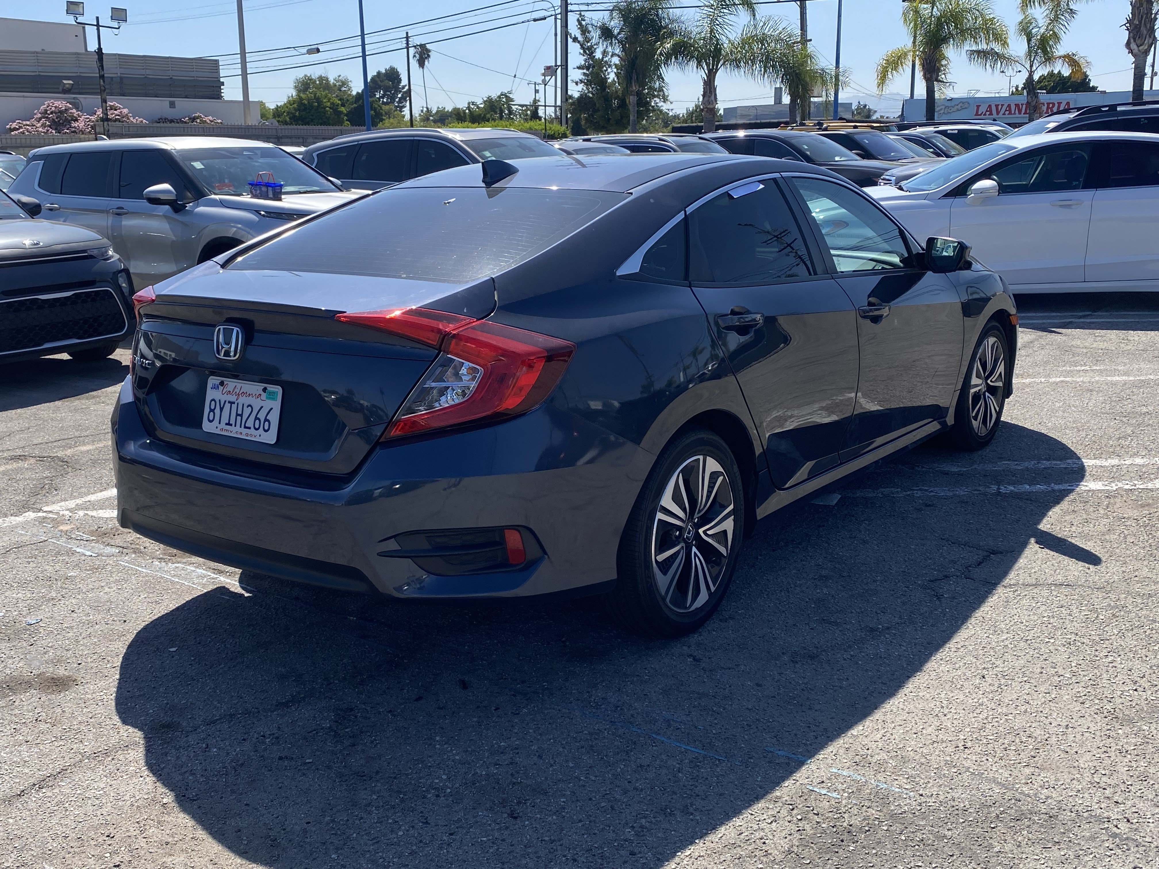 Used 2017 Honda Civic EX-L image 7