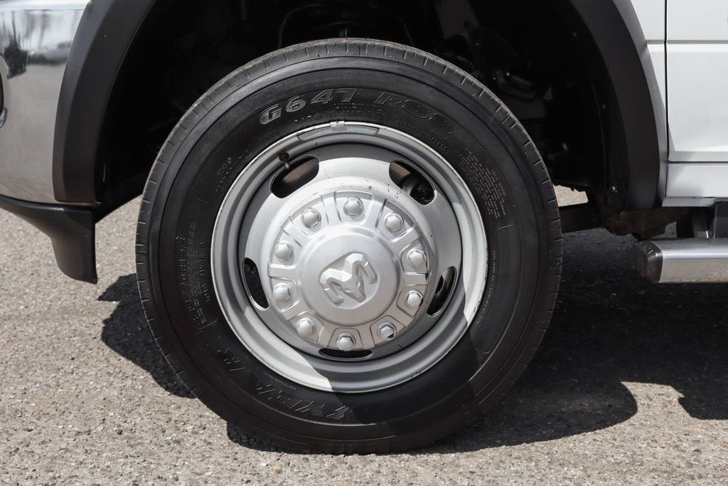 Used 2021 RAM 5500 Tradesman w/ Chrome Appearance Group image 38