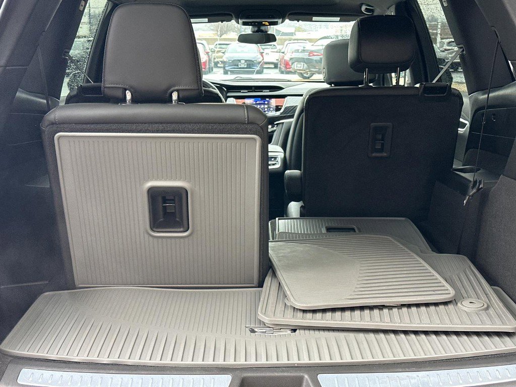 Certified 2024 Cadillac XT6 Premium Luxury image 4