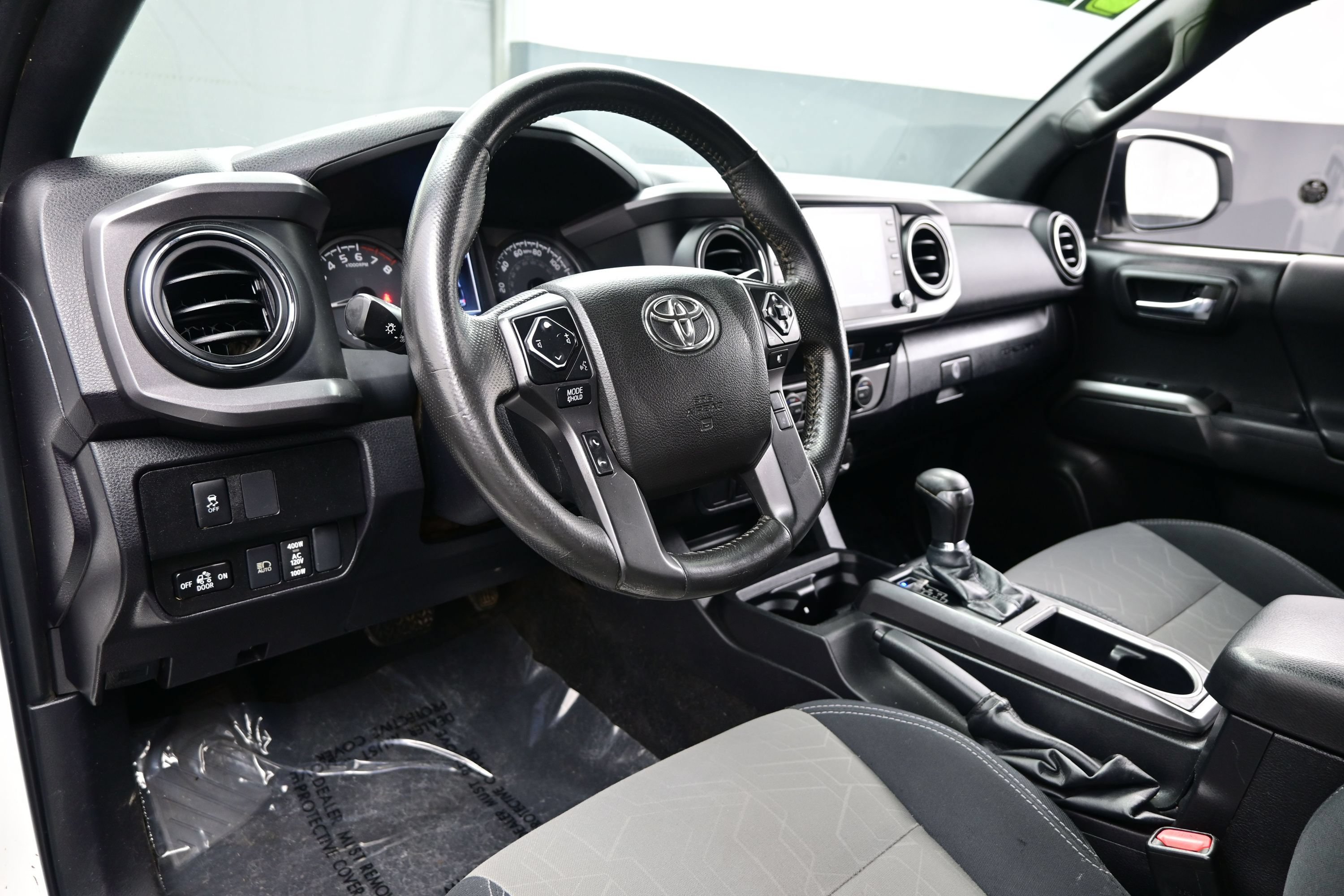 Used 2023 Toyota Tacoma TRD Off-Road AWD/4WD image 13