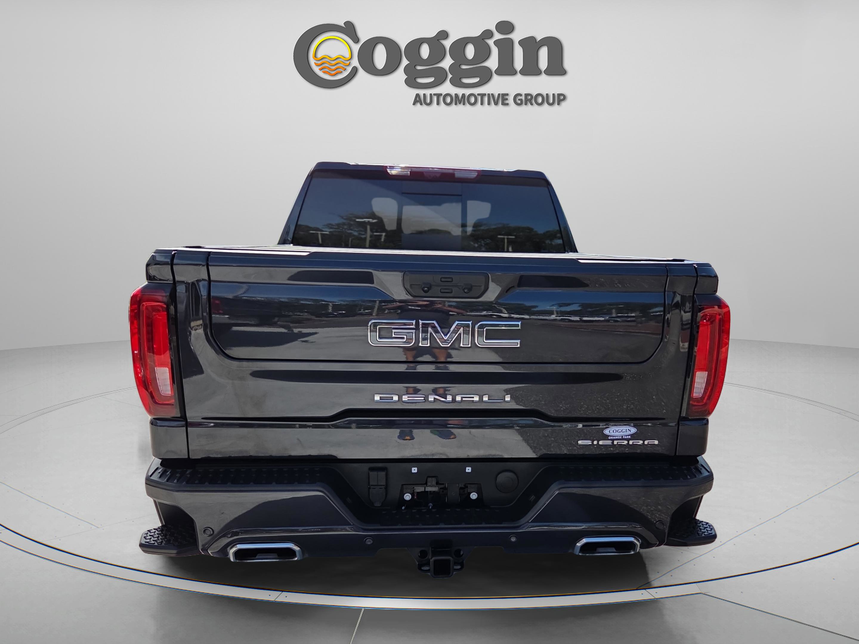 Used 2025 GMC Sierra 1500 Denali Ultimate AWD/4WD image 4