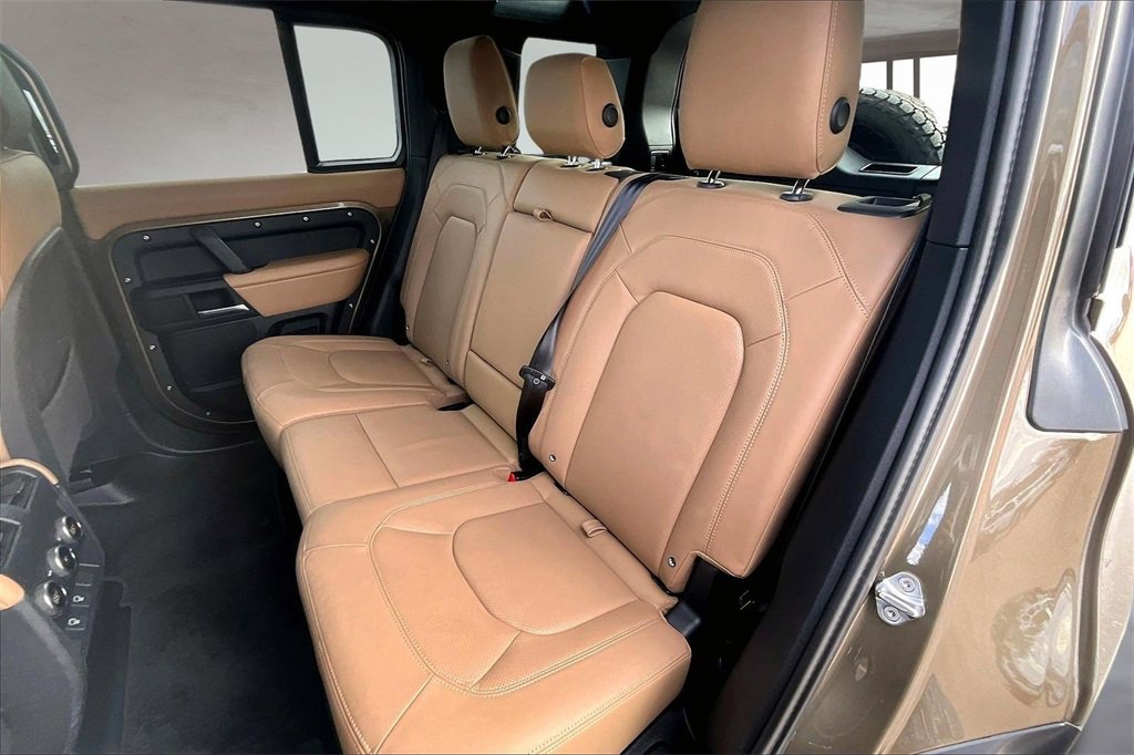 Certified 2025 Land Rover Defender 110 S image 27
