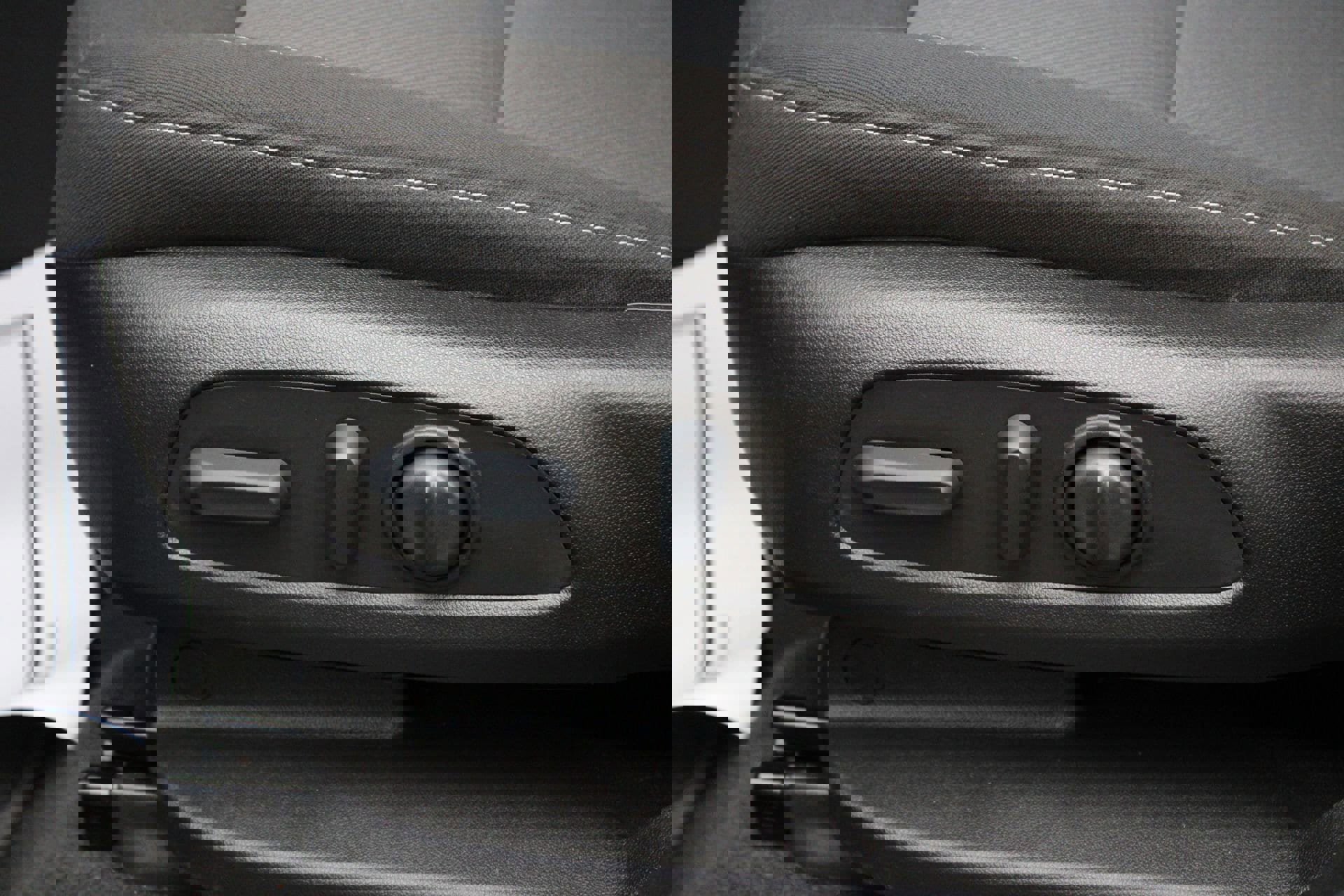 Used 2023 Chevrolet Blazer LT w/ Midnight/Sport Edition image 13