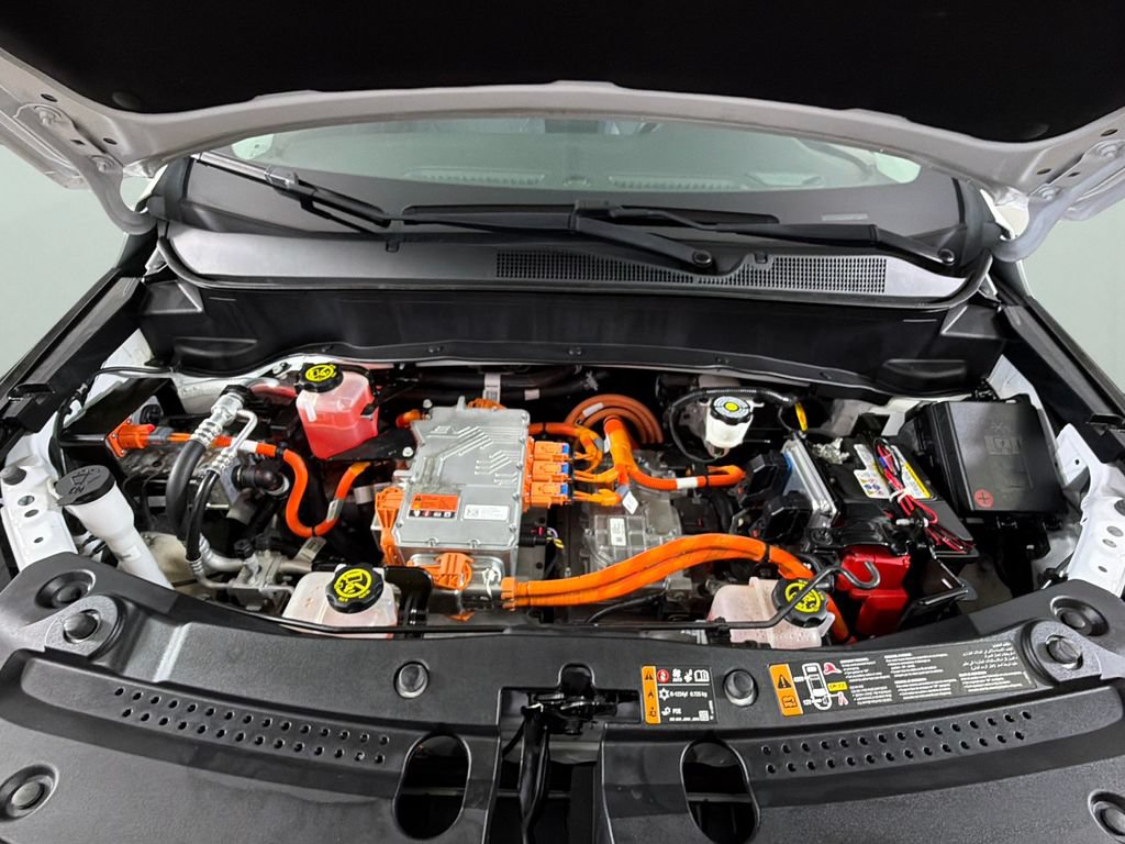 Used 2023 Chevrolet Bolt EUV Premier FWD image 36