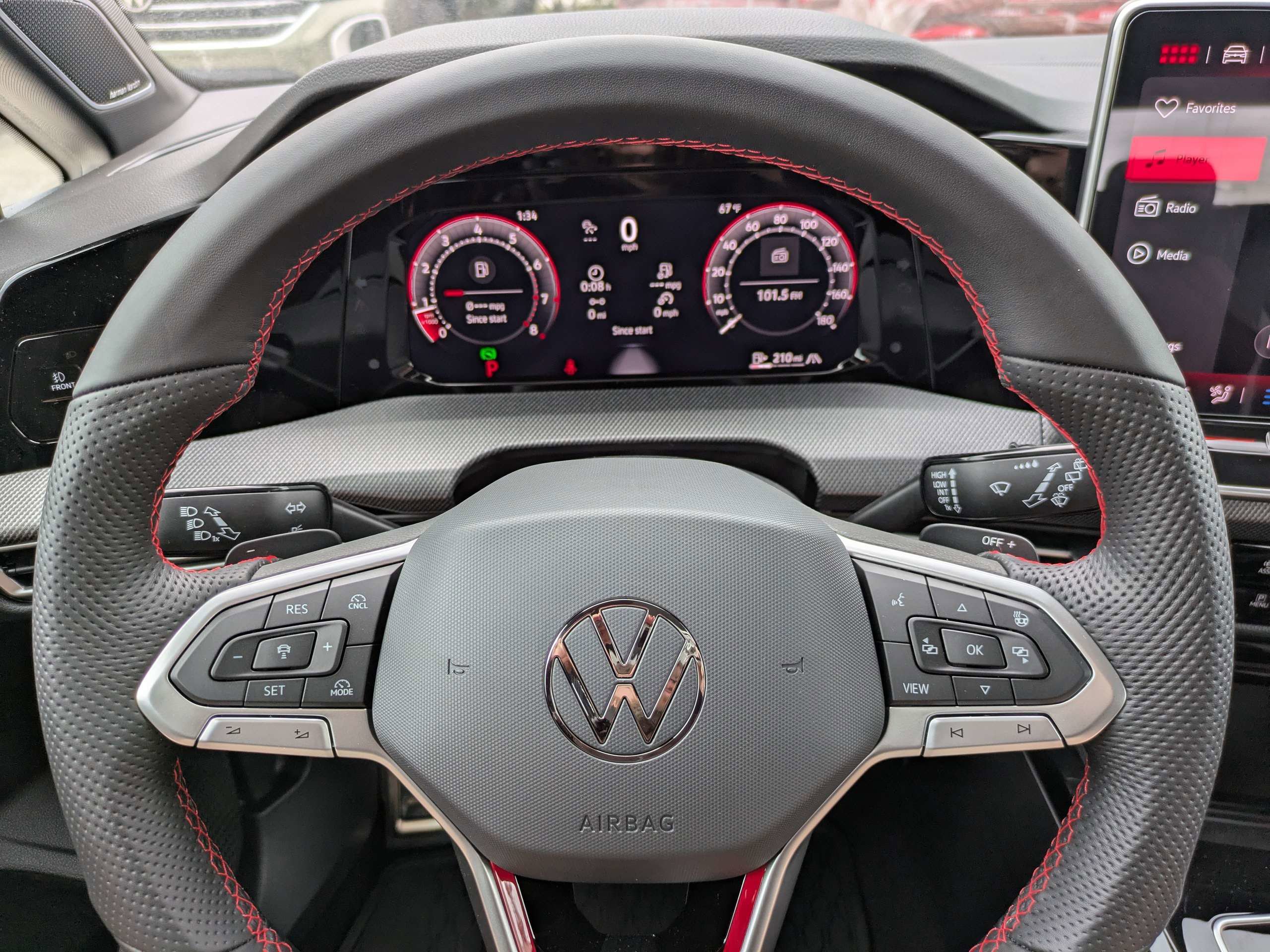 New 2026 Volkswagen GTI SE FWD image 25