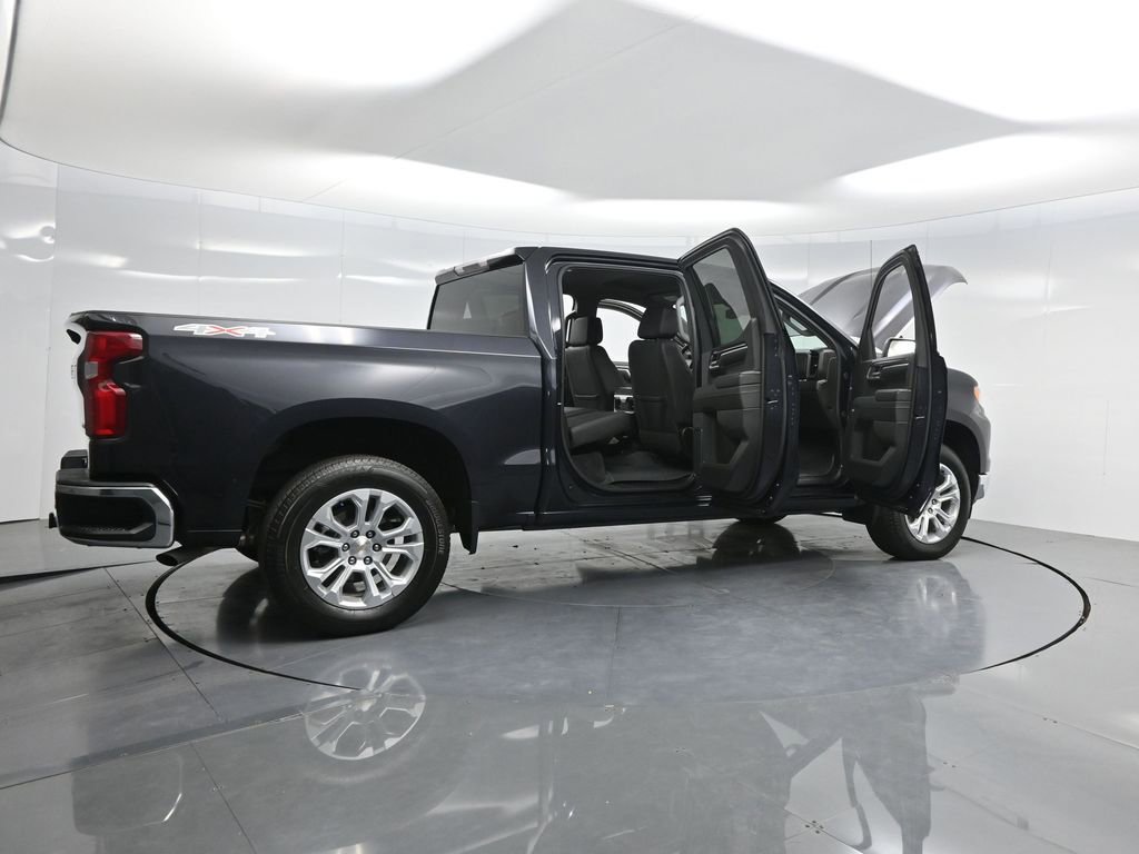 Used 2024 Chevrolet Silverado 1500 LTZ image 4