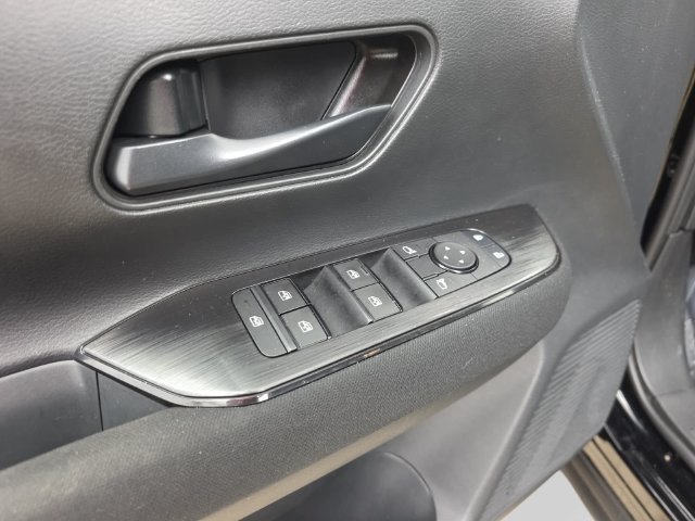 Used 2026 Nissan Kicks S FWD image 27