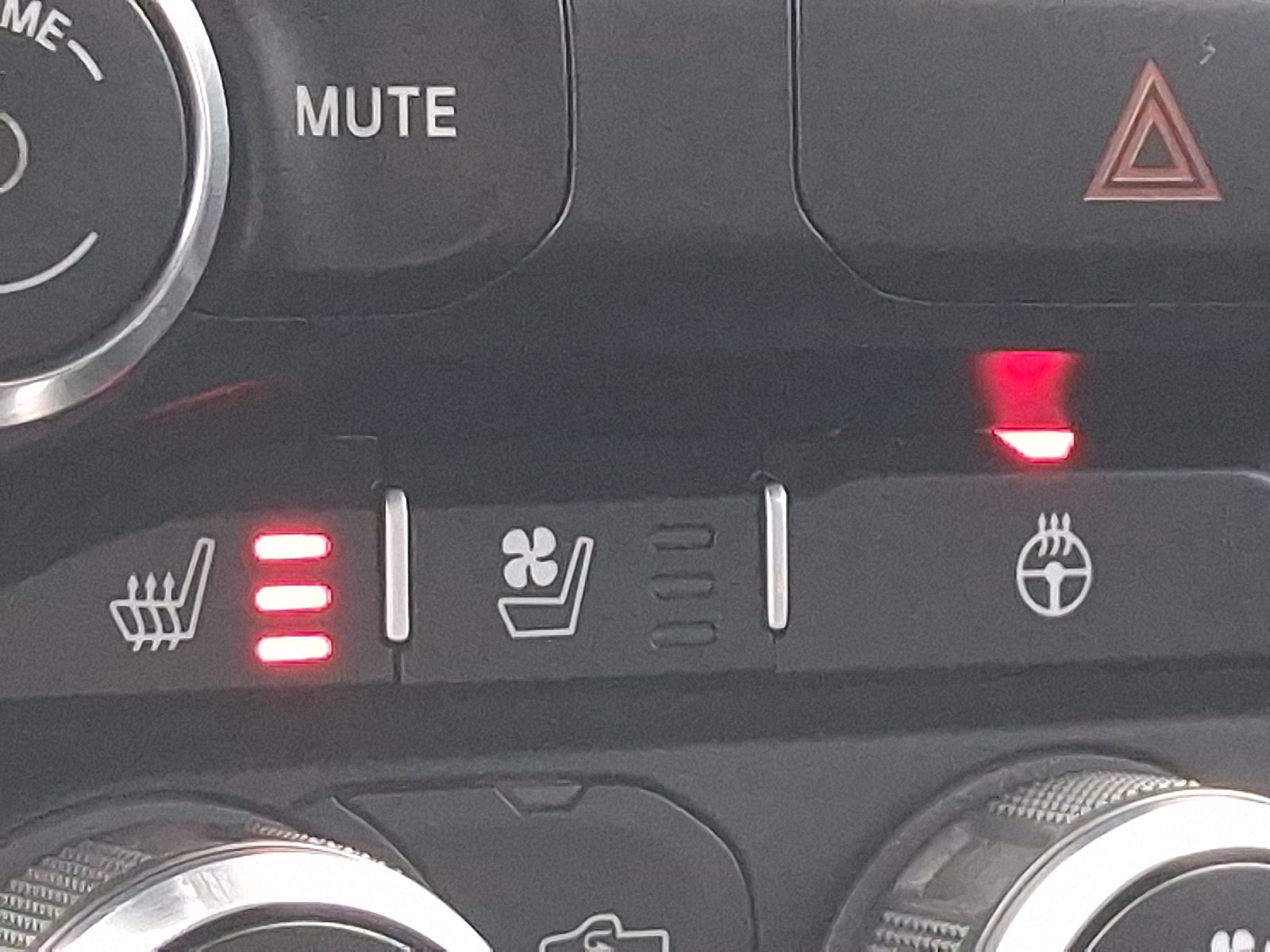 Used 2021 RAM 1500 Laramie w/ Sport Appearance Package image 23