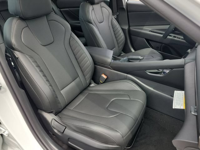 New 2026 Hyundai Elantra SEL Sport FWD image 23