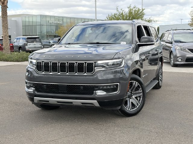 Used 2024 Jeep Wagoneer L Series II w/ Flexible Seating Group AWD/4WD image 3