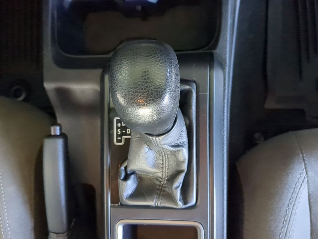 Used 2021 Toyota Tacoma SR w/ SR Convenience Package RWD image 9