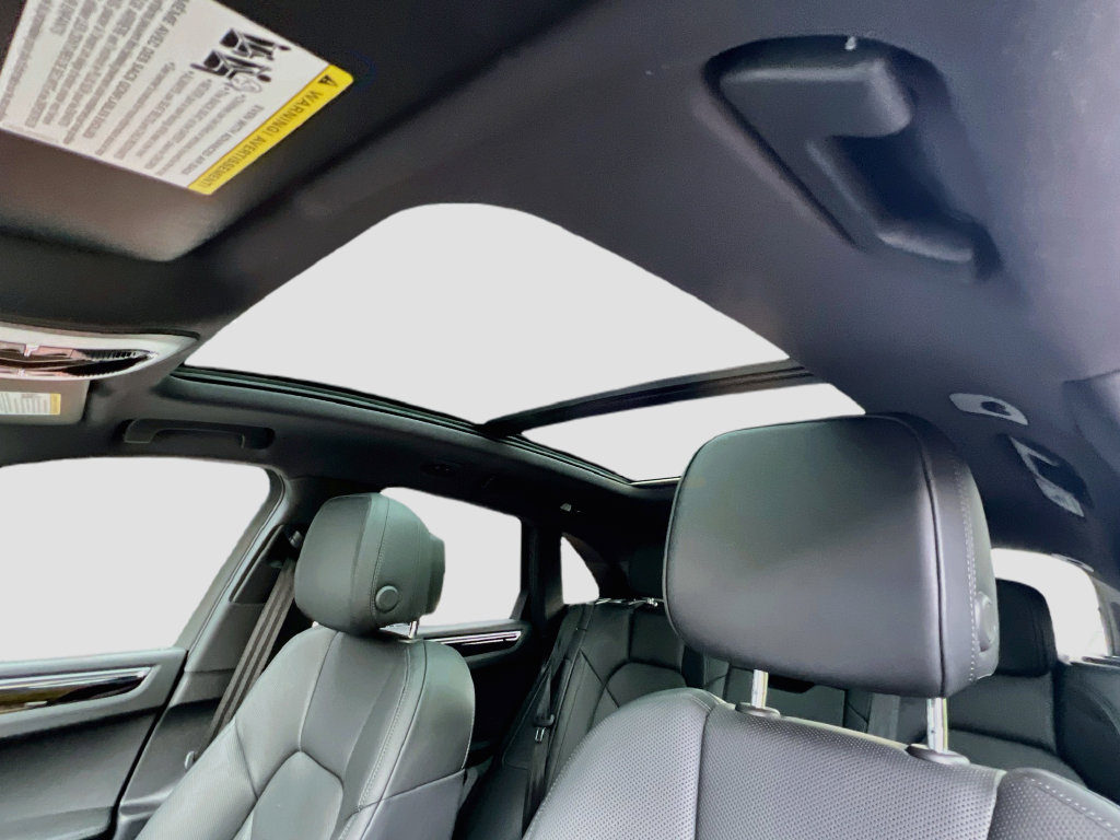 Certified 2021 Porsche Macan AWD/4WD image 14
