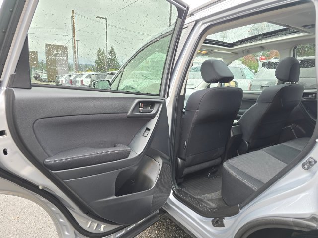 Used 2015 Subaru Forester 2.5i Premium w/ All-Weather Package AWD/4WD image 15