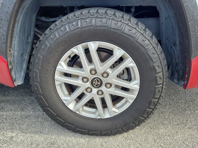Used 2022 Toyota Tundra SR5 w/ SR5 Premium Package RWD image 3