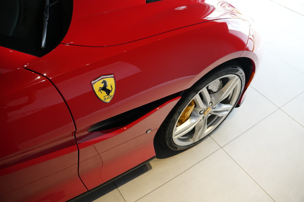 Used 2019 Ferrari Portofino RWD image 10