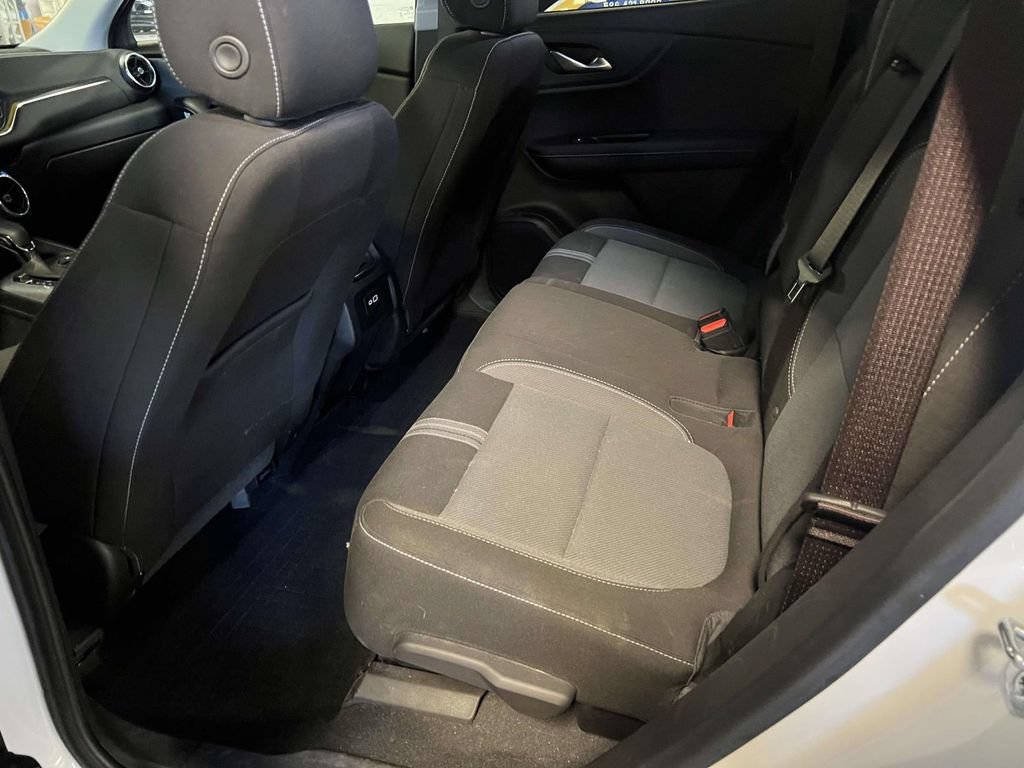 Used 2023 Chevrolet Blazer LT w/ LPO, Floor Liner Package FWD image 11