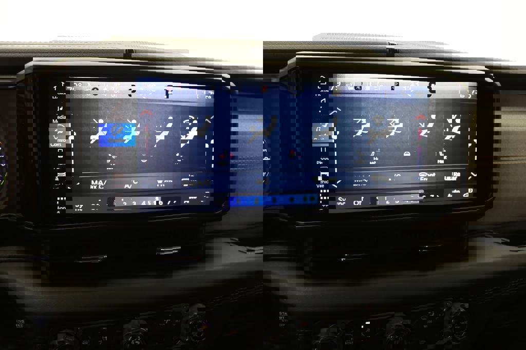 Used 2024 Jeep Wrangler Unlimited Sahara image 22