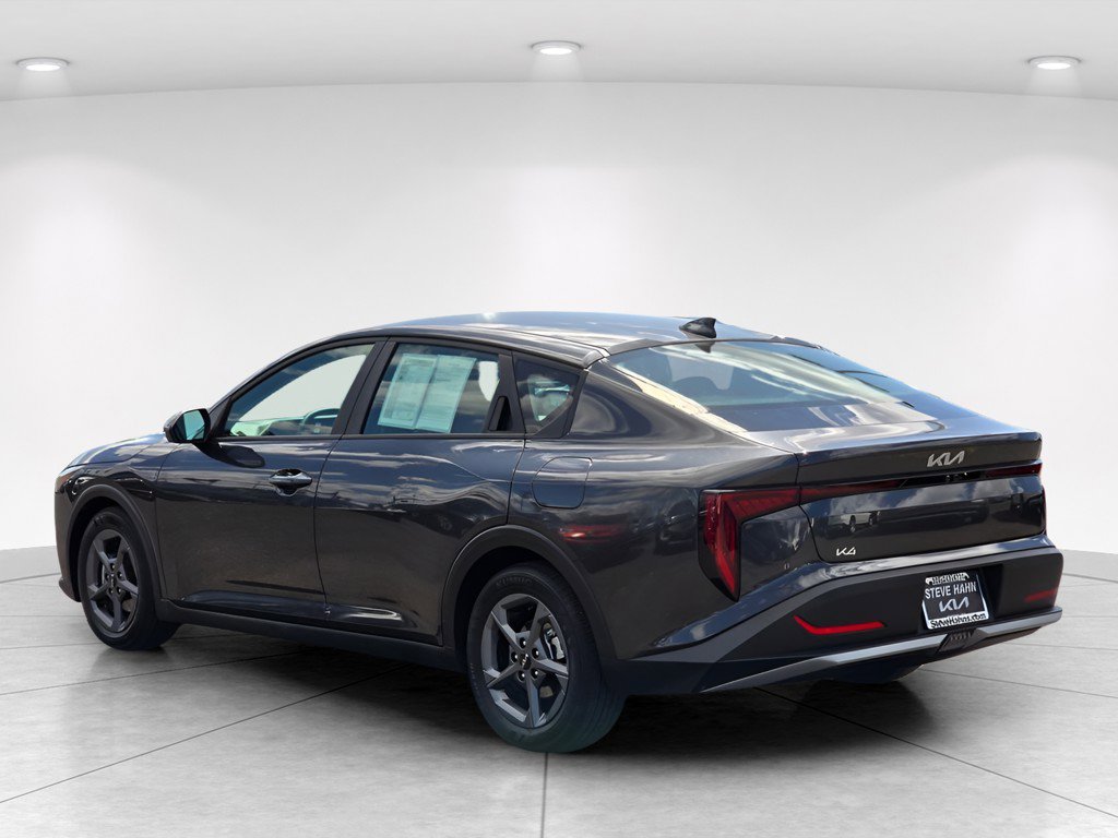 Used 2025 Kia K4 FWD image 4