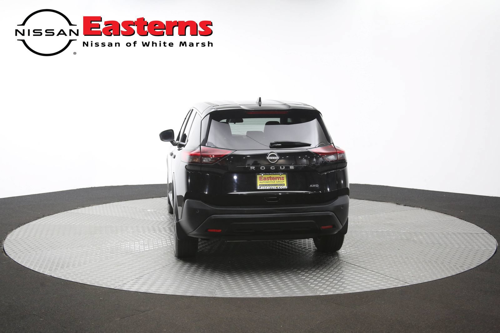 Used 2023 Nissan Rogue S AWD/4WD image 32
