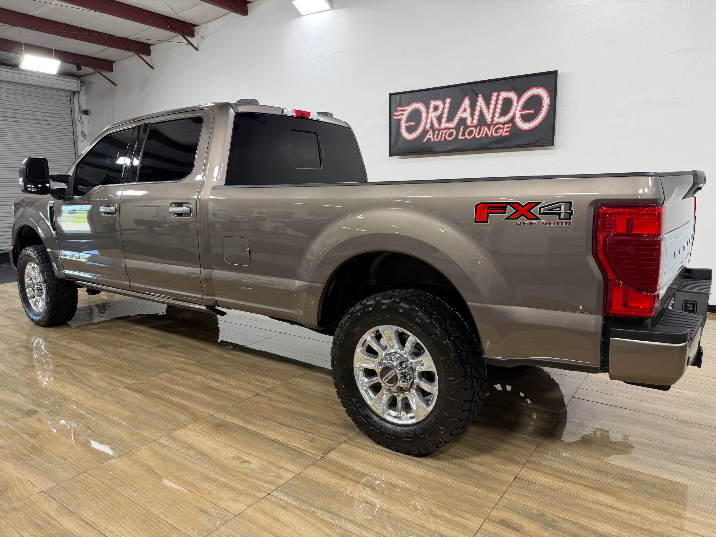 Used 2020 Ford F350 Limited w/ FX4 Off-Road Package AWD/4WD image 9
