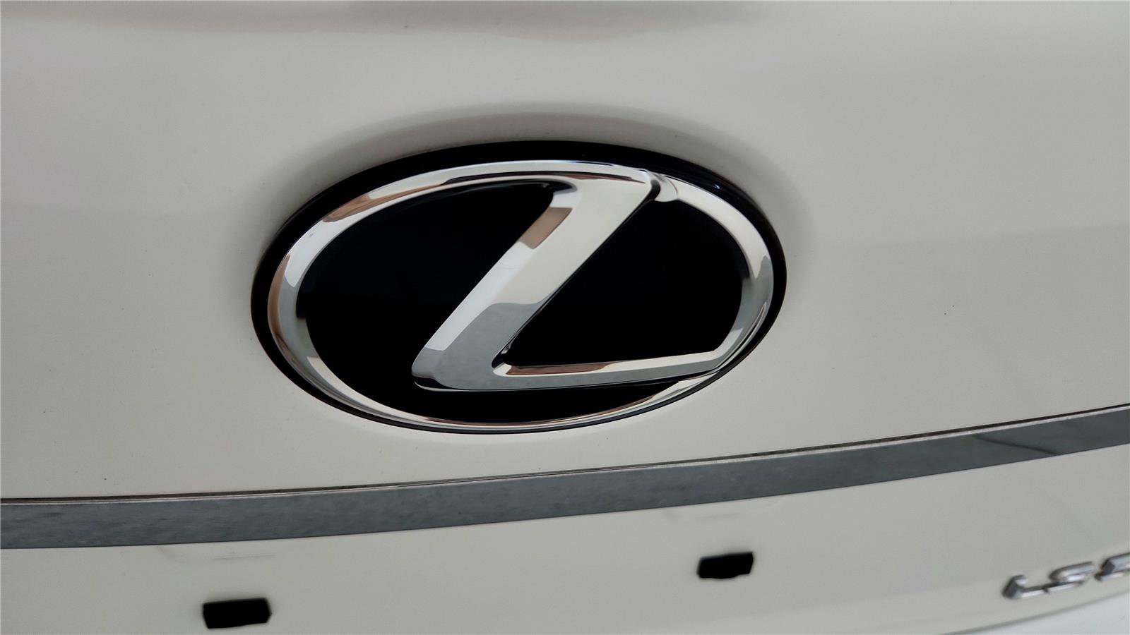 Used 2022 Lexus LS 500 AWD w/ Interior Upgrade Package image 13