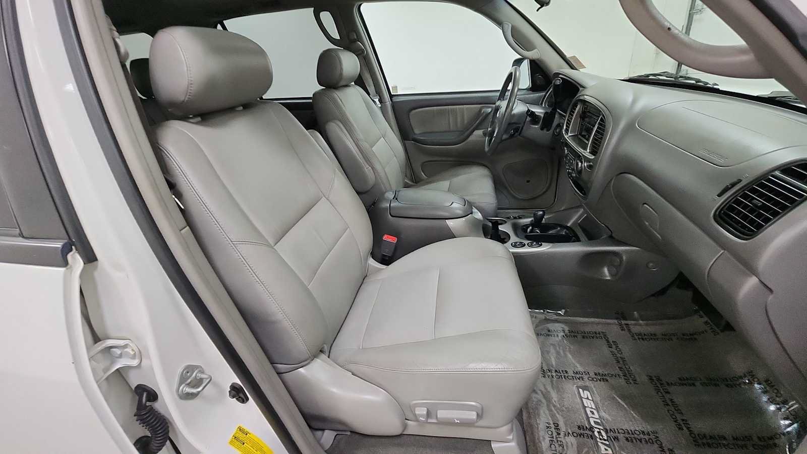 Used 2002 Toyota Sequoia Limited AWD/4WD image 29