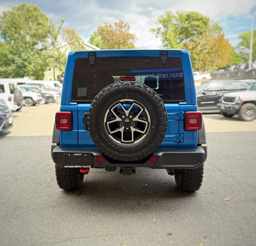 Used 2025 Jeep Wrangler Unlimited Rubicon w/ Safety Group AWD/4WD image 10