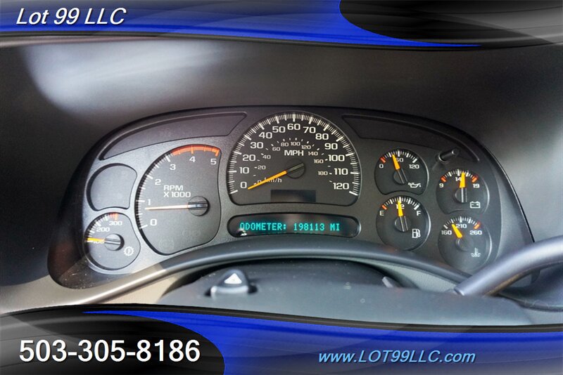 Used 2005 Chevrolet Silverado 2500 LT w/ Heavy-Duty Power Package AWD/4WD image 21