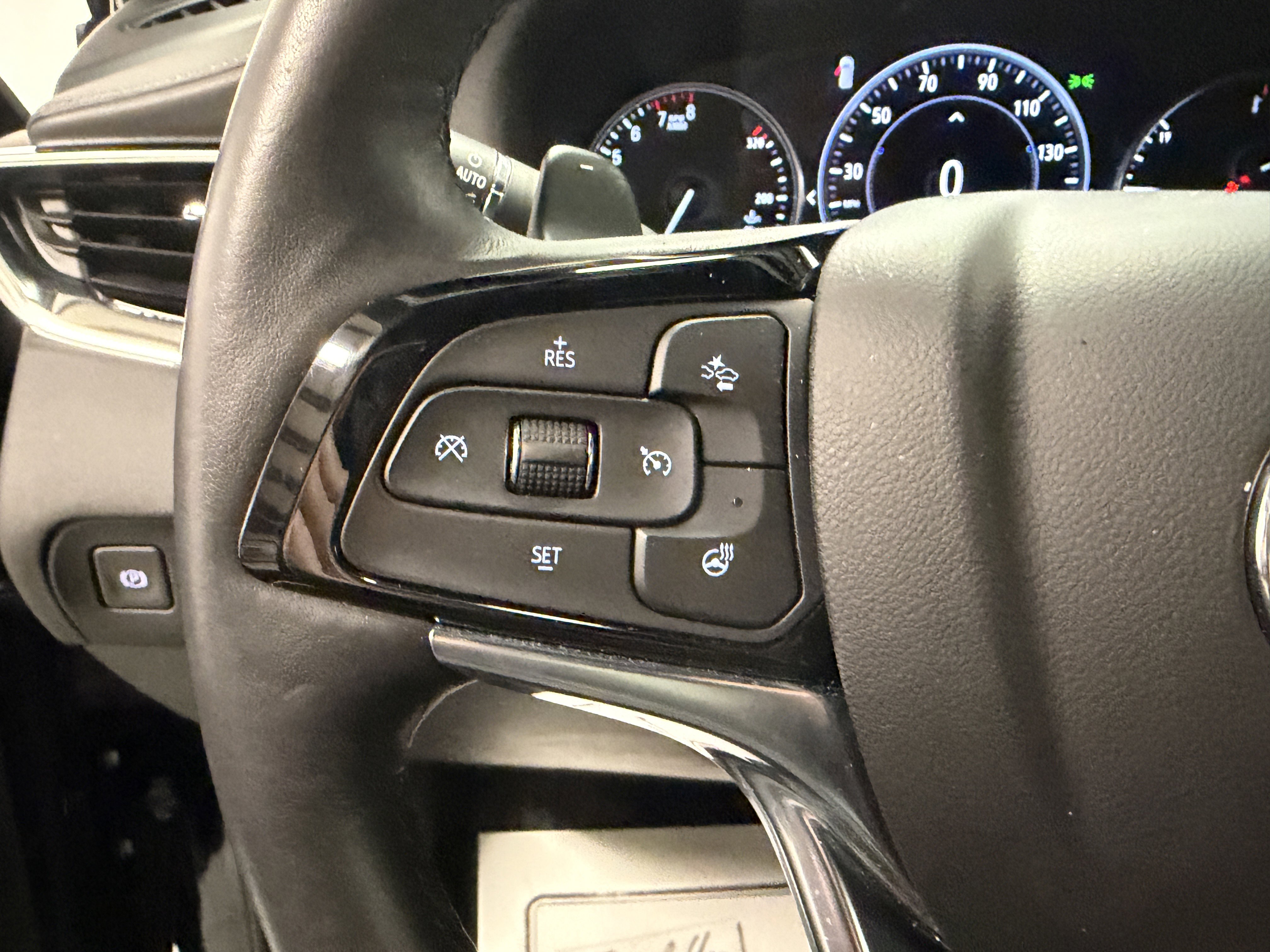 Used 2024 Buick Enclave Avenir w/ Avenir Technology Package AWD/4WD image 16