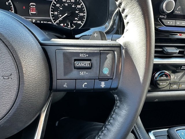 Used 2024 Nissan Pathfinder SV image 32