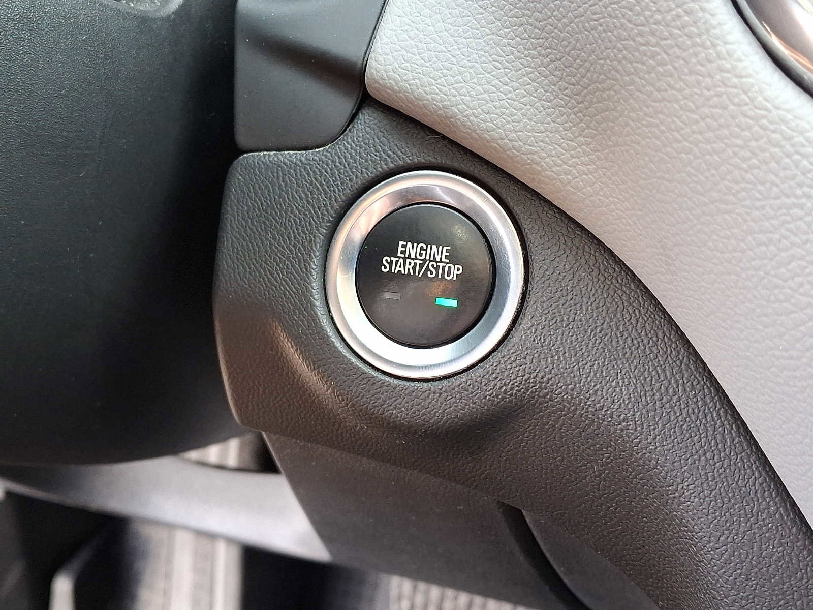 Used 2022 Chevrolet Equinox LS w/ LPO, Floor Liner Package image 22