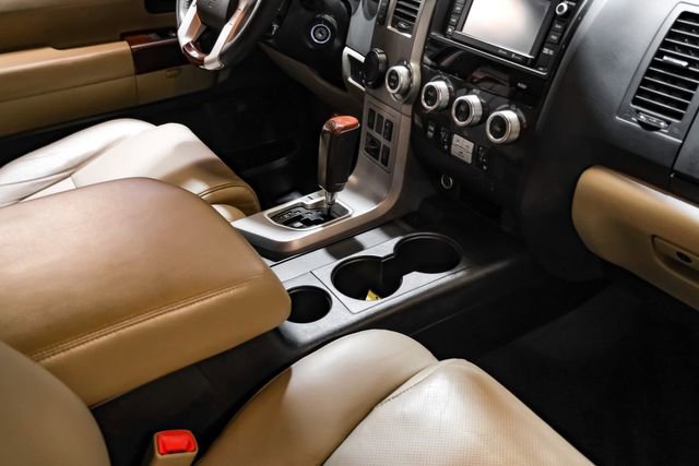 Used 2015 Toyota Sequoia Platinum image 28