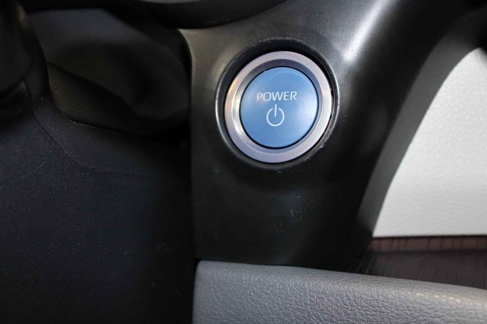 Used 2024 Toyota Sienna XLE AWD/4WD image 23