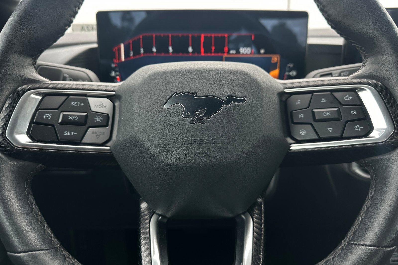 Used 2025 Ford Mustang Coupe RWD image 23