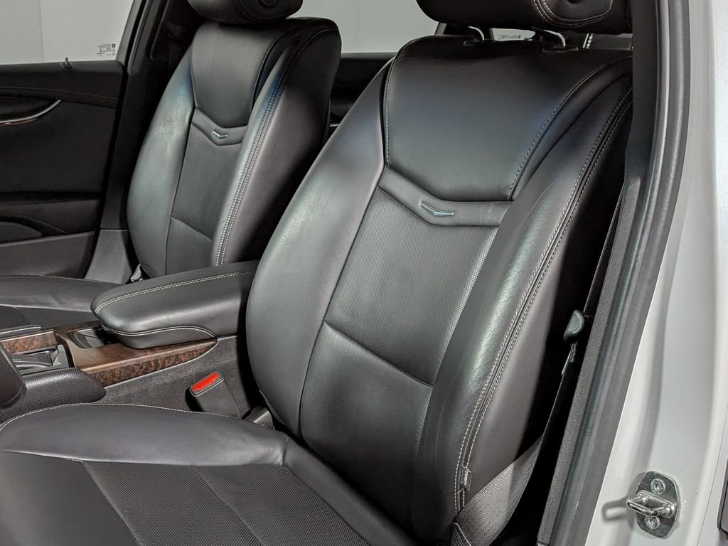 Used 2019 Cadillac XTS Luxury image 16