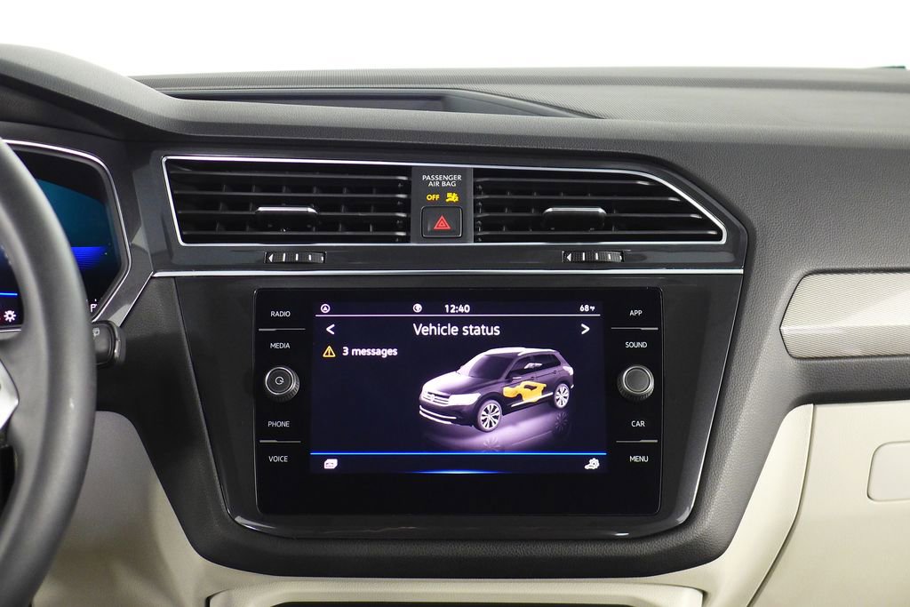 Used 2022 Volkswagen Tiguan SE image 23
