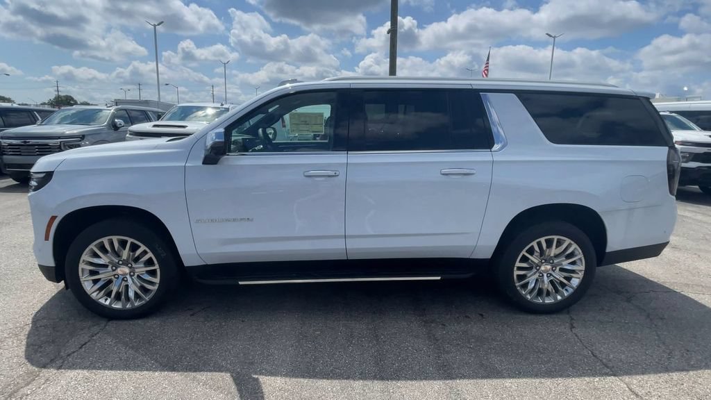 New 2026 Chevrolet Suburban Premier w/ Sun And Tow Package AWD/4WD image 7